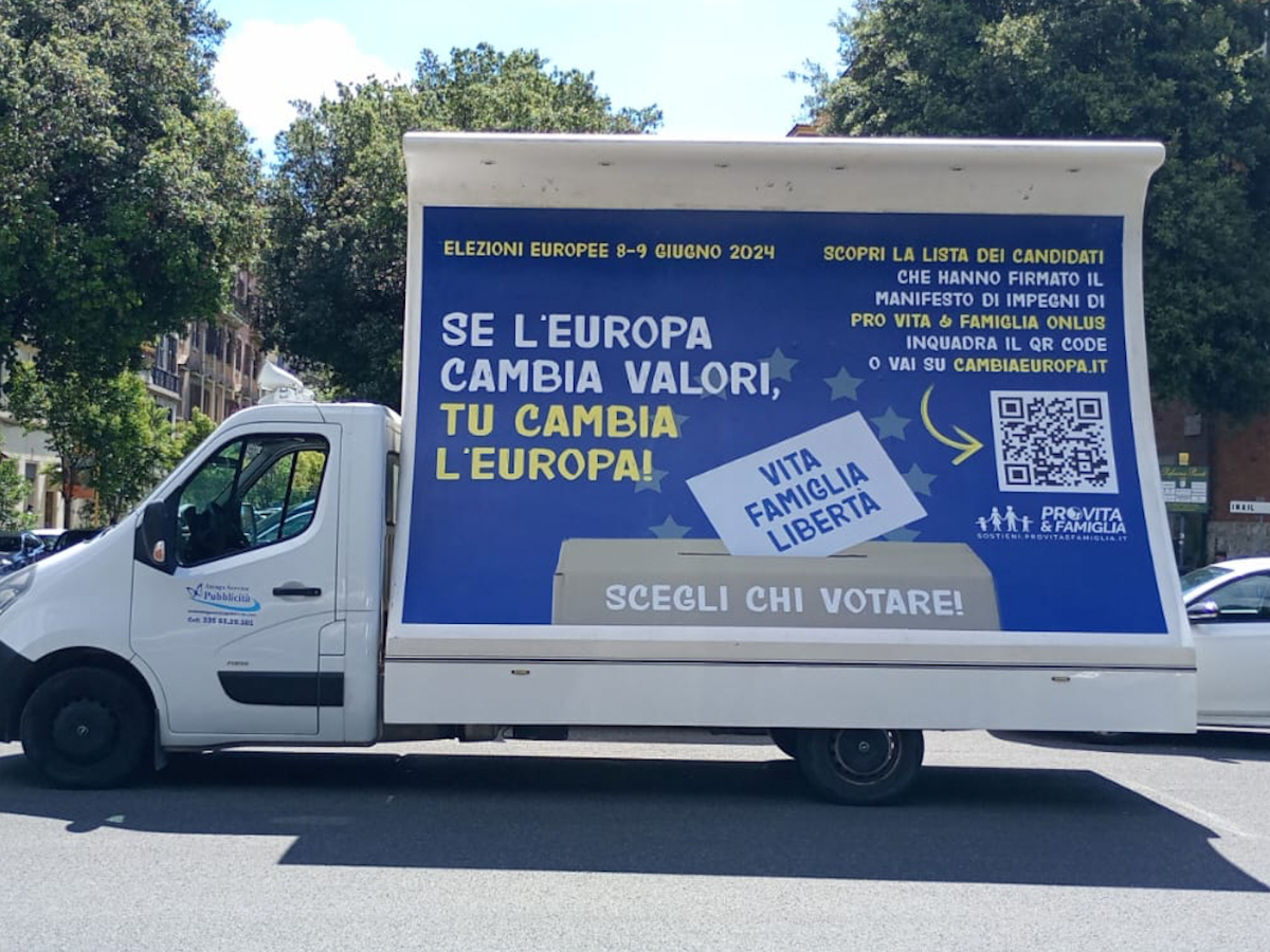 Elezioni Europee. Nostri camion vela a Roma e Milano per promuovere candidati pro-life 1